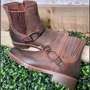 Clark tanned leather boots
